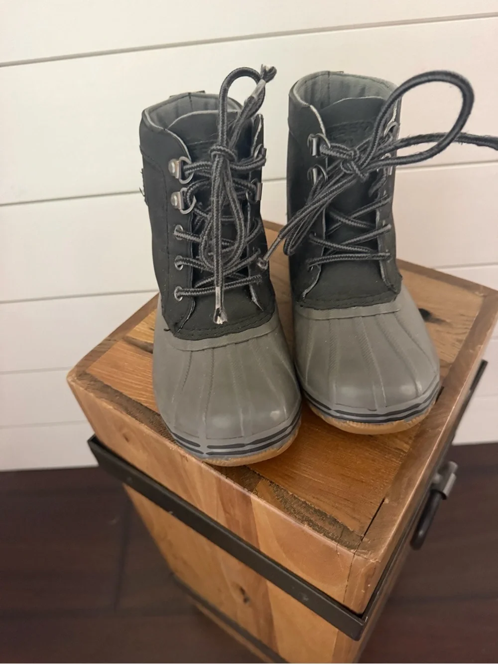 Sperry Kids Gray Lace-Up Rain Boots